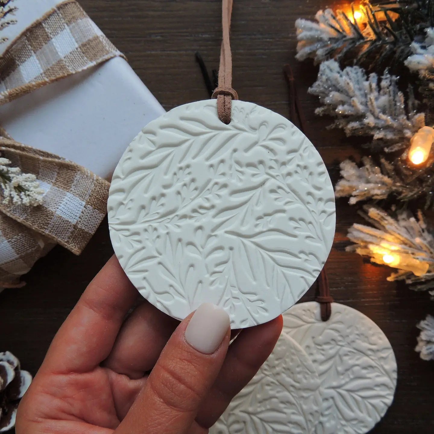 Scandinavian Christmas Ornament - Leaves