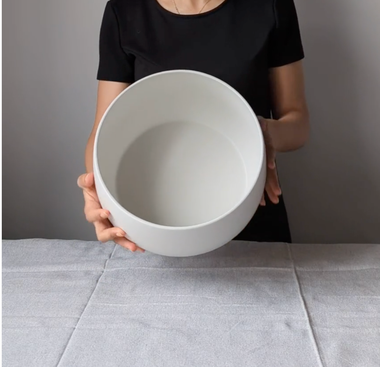 Stoneware Serving Bowl 120 oz