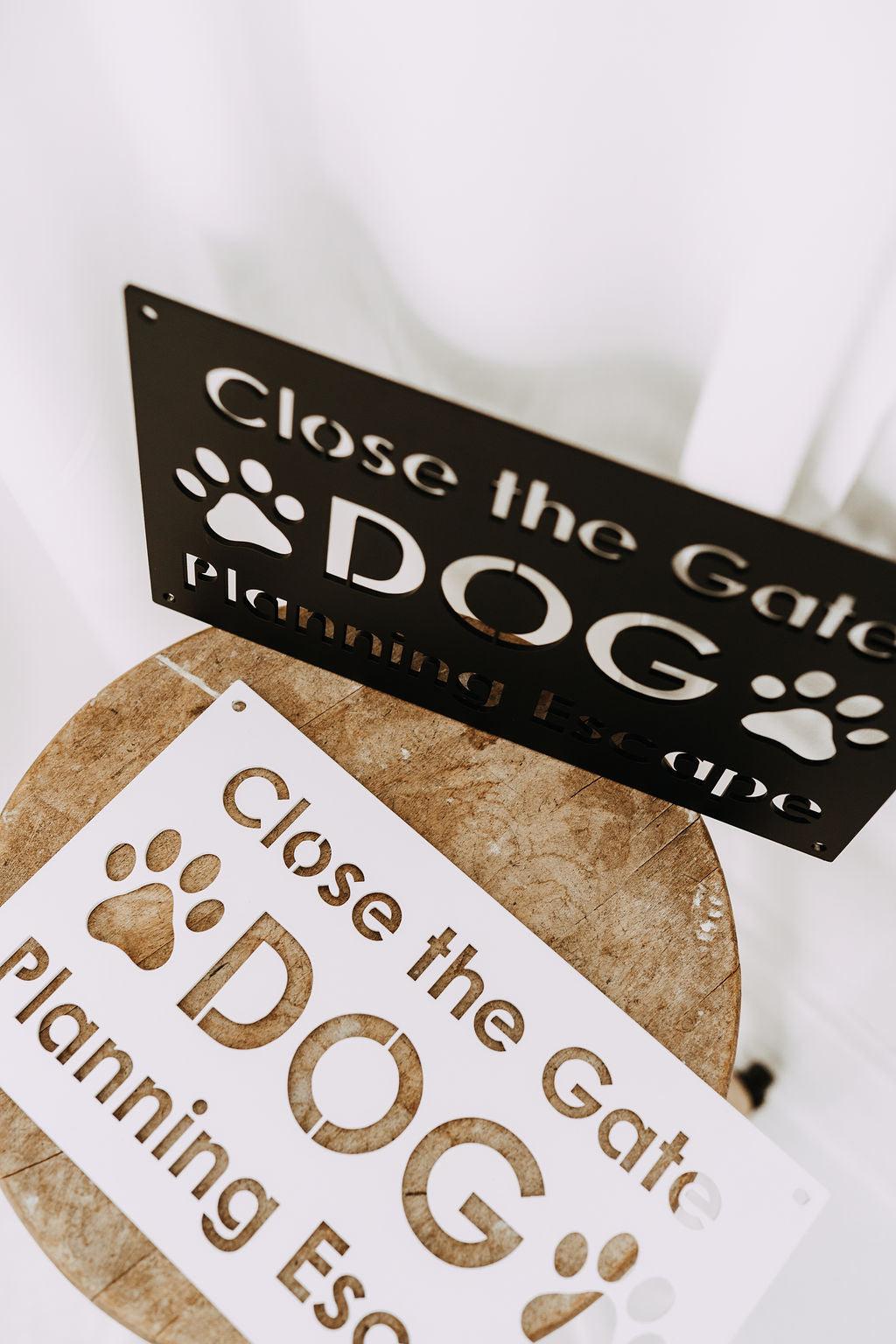 Dog Gate Escape Plaque - IRONIK Original