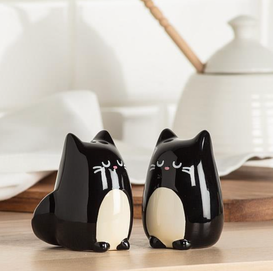 Black Cat Salt & Pepper