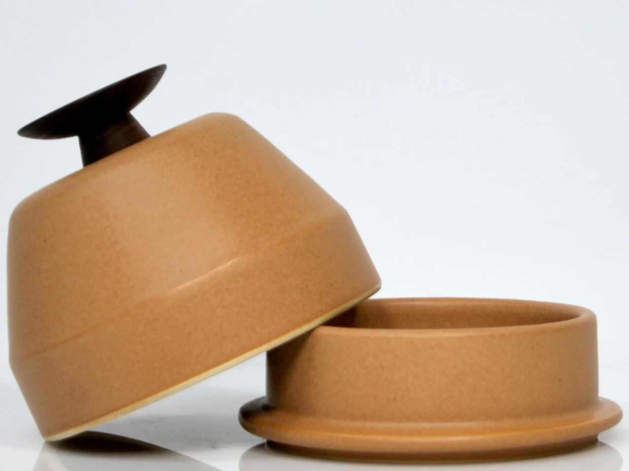 Butter Dish + Wood Knob