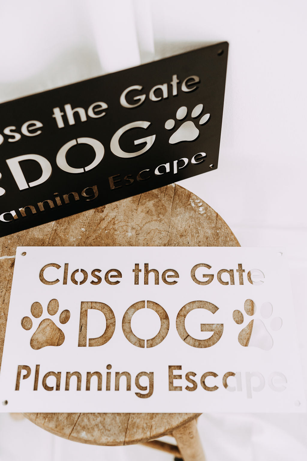 Dog Gate Escape Plaque - IRONIK Original